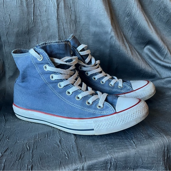 Hand Embroidered Converse - Picture 6 of 6